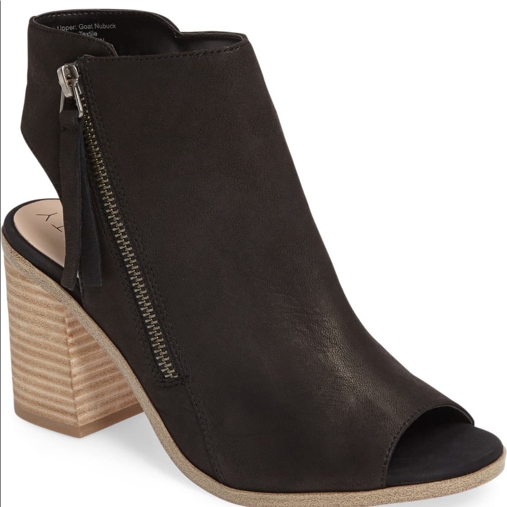 Sole Society Arizona Peep Toe Bootie - size 8